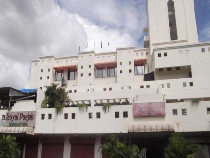Oyo 1065 Hotel Hmr Royal Inn Pune Zewnętrze zdjęcie